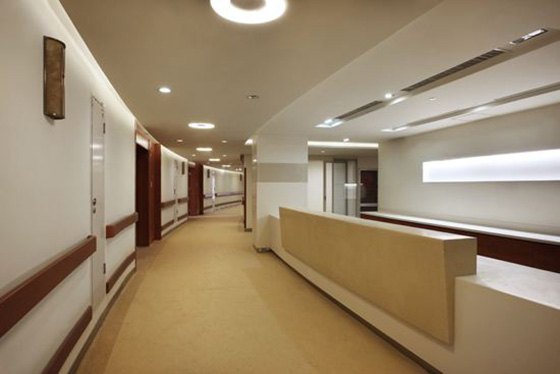 采用免费在线观看麻豆视频防火板装修的香港大学深圳医院廊道